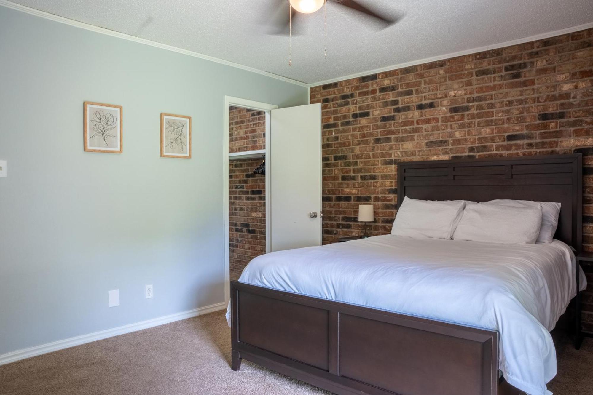Willow Way: Cozy Retreat フォートスミス エクステリア 写真